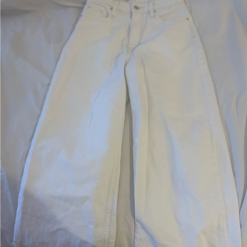 Like new H&M white baggy jeans!!💕